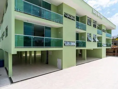 Apartamento com ar condicionado e Wi-fi, frente mar - 03 dormitórios - Edifício Luz do Sol-1