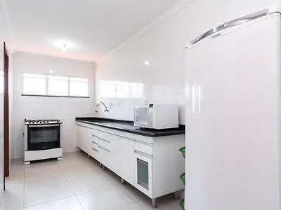Apartamento com ar condicionado e Wi-fi, frente mar - 03 dormitórios - Edifício Luz do Sol-2